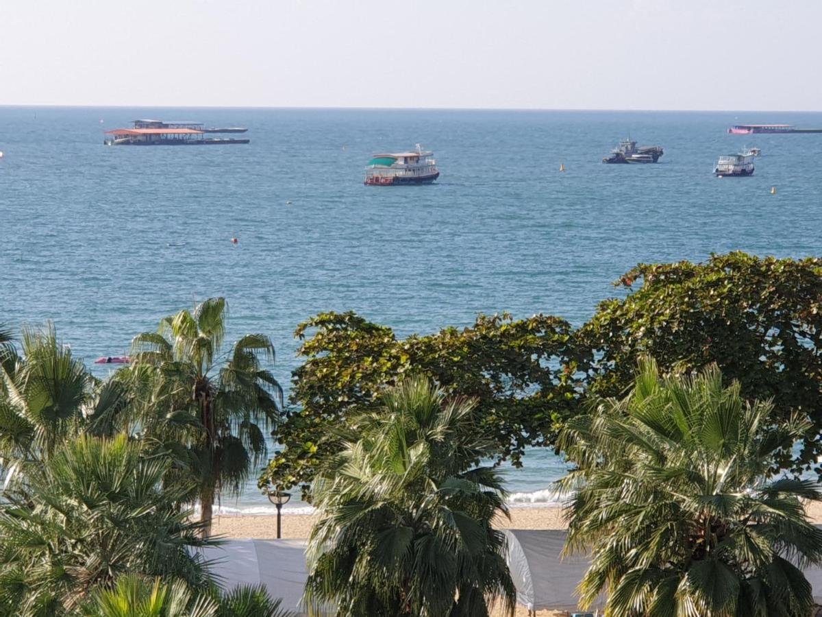 The Chezz By Patsamon Pattaya Exterior foto